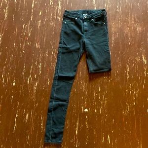 H&M skinny high wait black jeans in women’s size 28/32